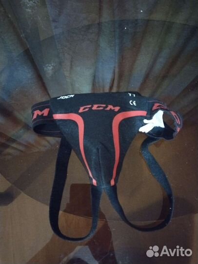 Хоккейная защита паха