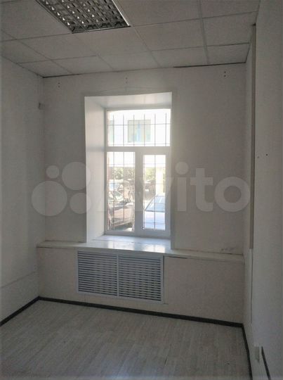 Офис с арендаторами, 105 м²