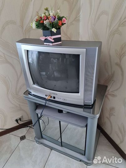 Телевизор с Тумбой