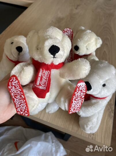 Плюшевый медведь cola