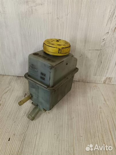 Бачок гидроусилителя Ford Transit 1991-1994