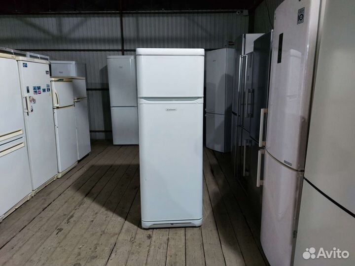 Холодильник бу Аристон MTA1167.05Доставка бесплатн