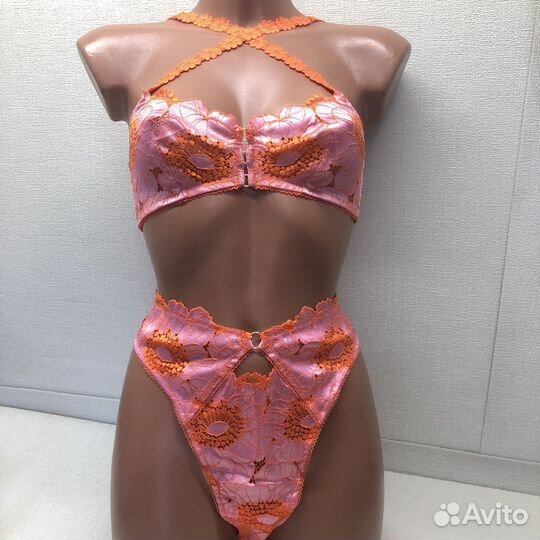 Бюстгальтер (S/44) бралетт Savage X Fenty