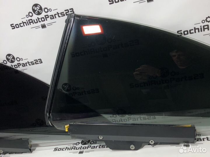 Стекло форточка задняя левая Mercedes CL W216