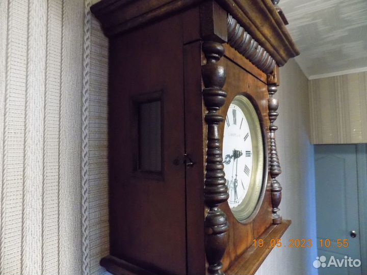 Часы Мозер настенные. Антиквариат