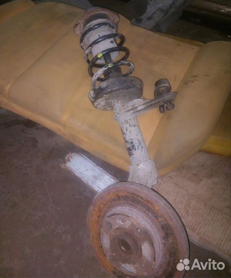 Стойка левая передняя нексия