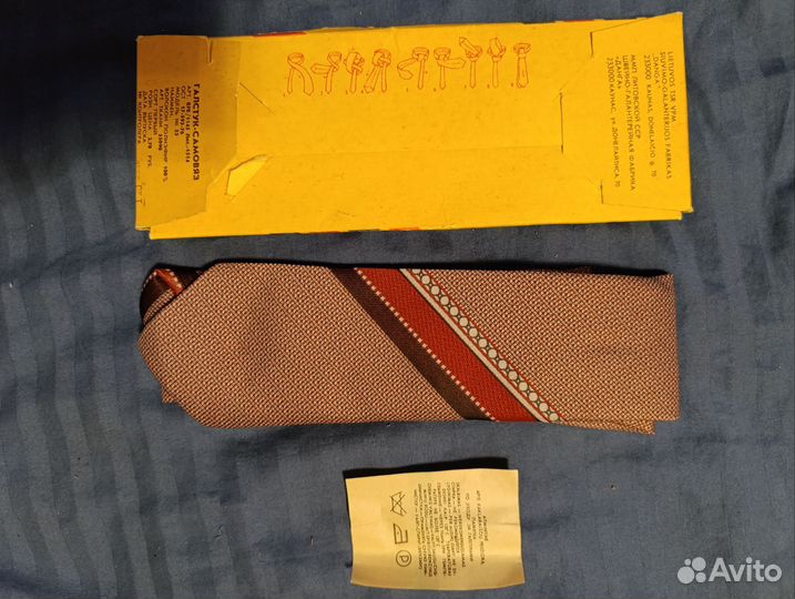 Галстук совецкой эпохи 1986 г в упаковке