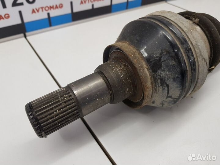 Привод задний правый в сборе