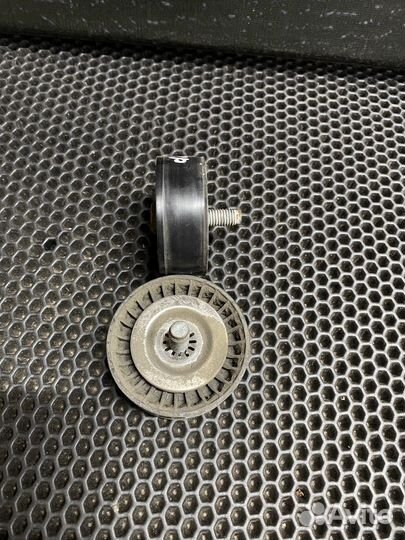 Ролик обводной Додж Калибер