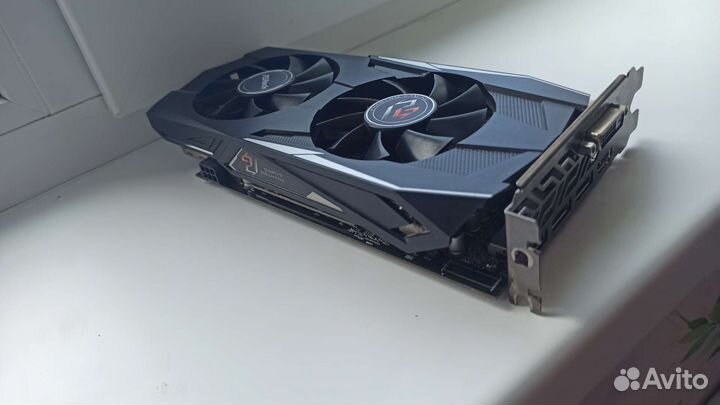 Ati radeon RX 580 series 8 GB Games phantom