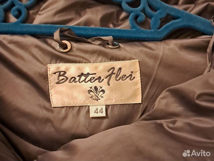 Пуховик женский