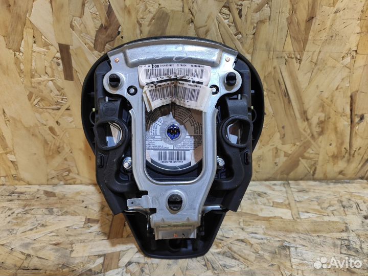 Подушка безопасности в руль Citroen C3