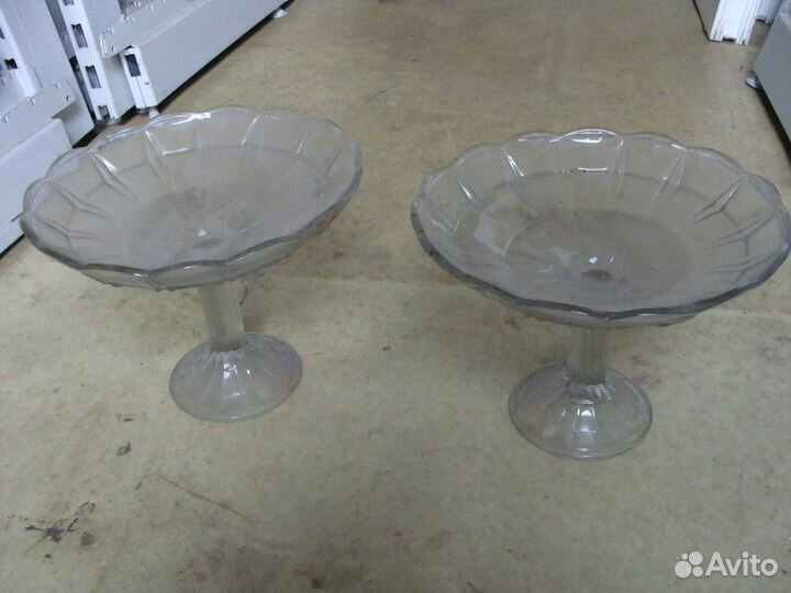 Вазы и кубки стеклянные 50х годов