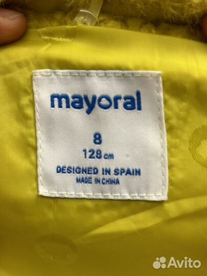 Пальто для девочки фирмы Mayoral