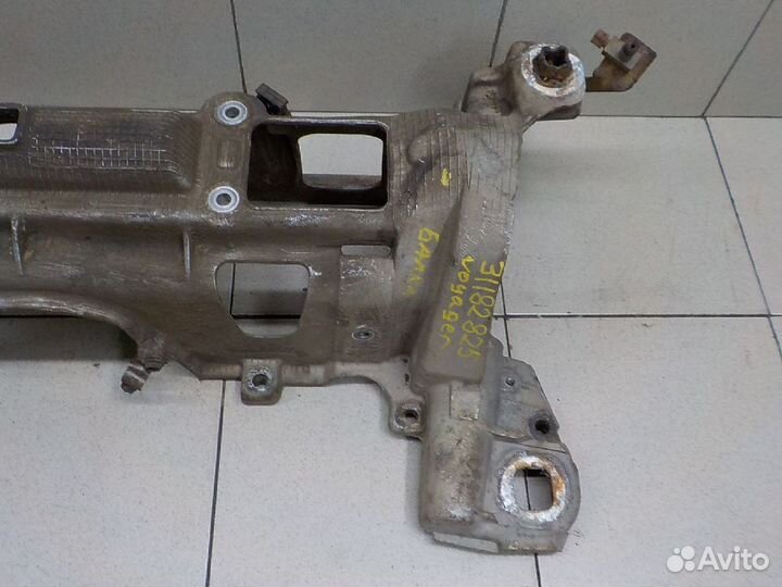 Подрамник передний Chrysler Voyager IV 01-07гг