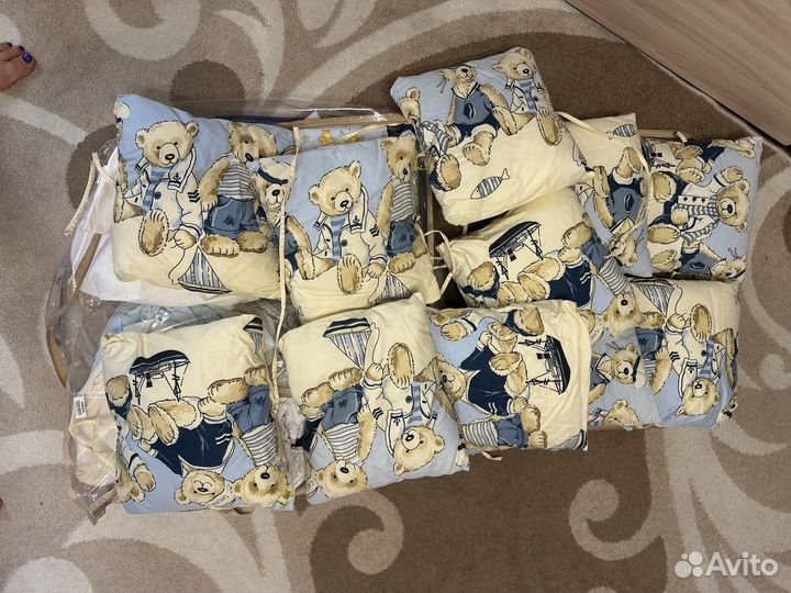 Бортики в детскую кроватку подушки