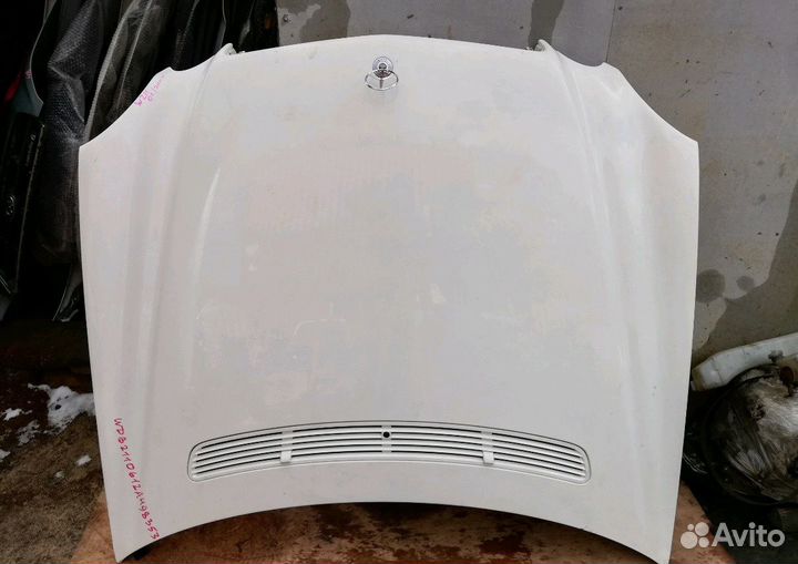 Капот Mercedes W211 2004