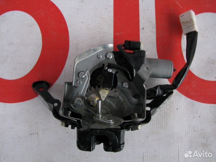 Lexus RX замок крышки багажника 2016+