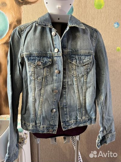 Джинсовая куртка