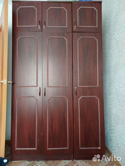 Стенка в гостиную