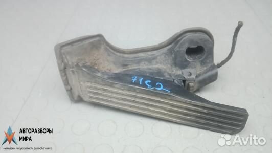 Педаль Volkswagen Caddy 3 2008