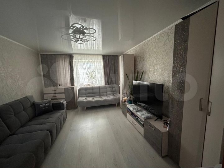 2-к. квартира, 52 м², 1/5 эт.