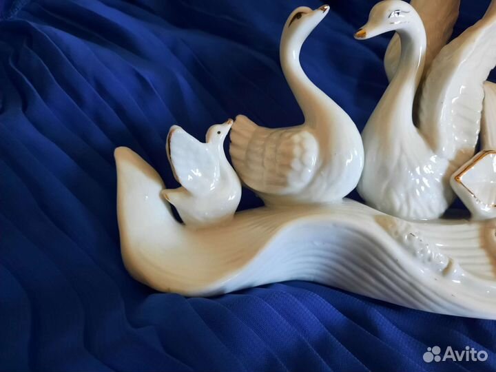 Статуэтка керамика подарок лебедь