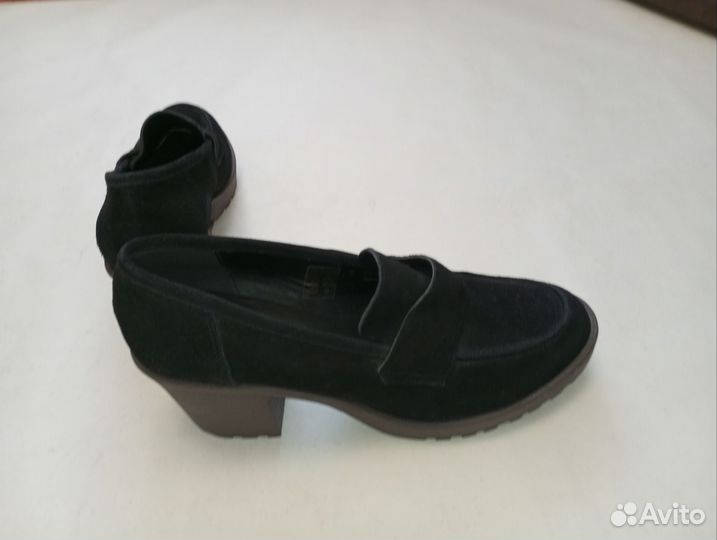 Замшевые туфли 42 р