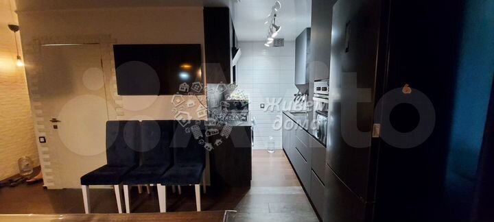 3-к. квартира, 57 м², 1/9 эт.