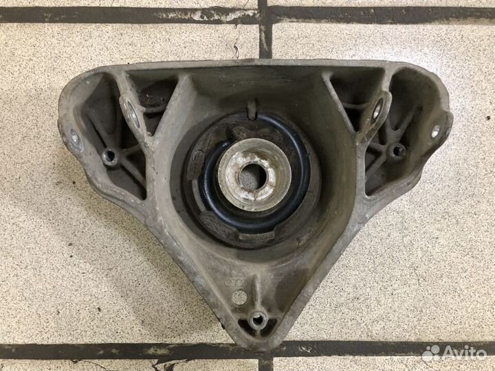 Опора амортизатора Audi A6 C6