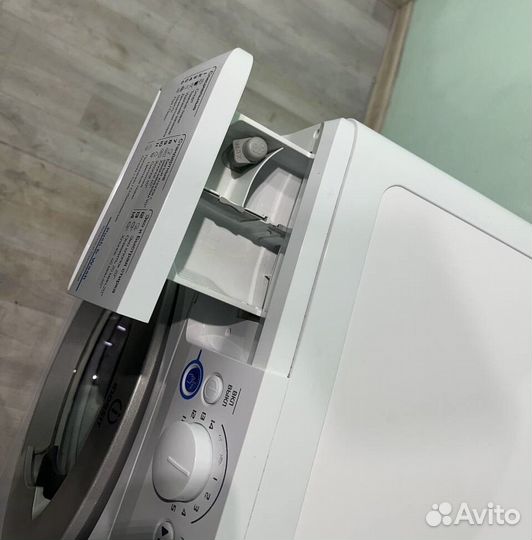 Стиральная машина indesit by