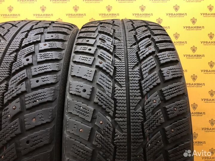 Marshal I'Zen RV Stud KC16 235/55 R17 103T