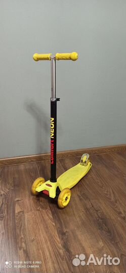 Самокат детский трехколесный