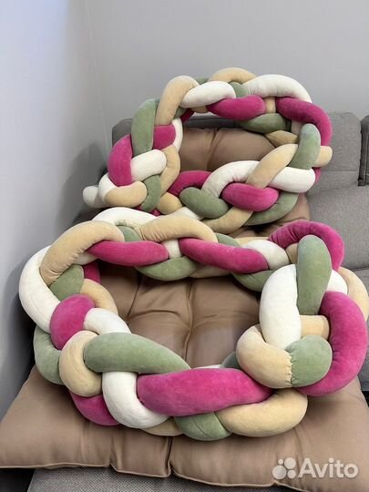 Бортики в детскую кроватку косичка