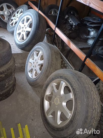 Bridgestone Dueler A/T 245/65 R17