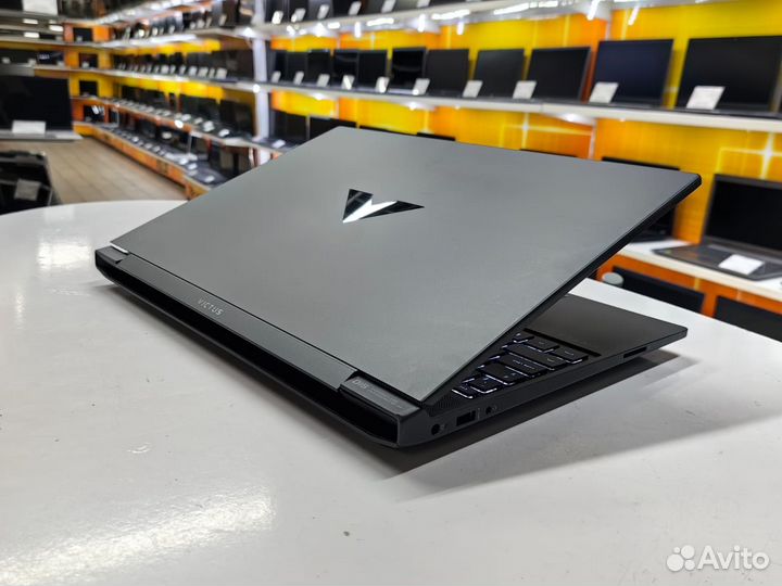 Игровой ноутбук HP 15.6 Ryzen 5 5600h 16gb RX6500m