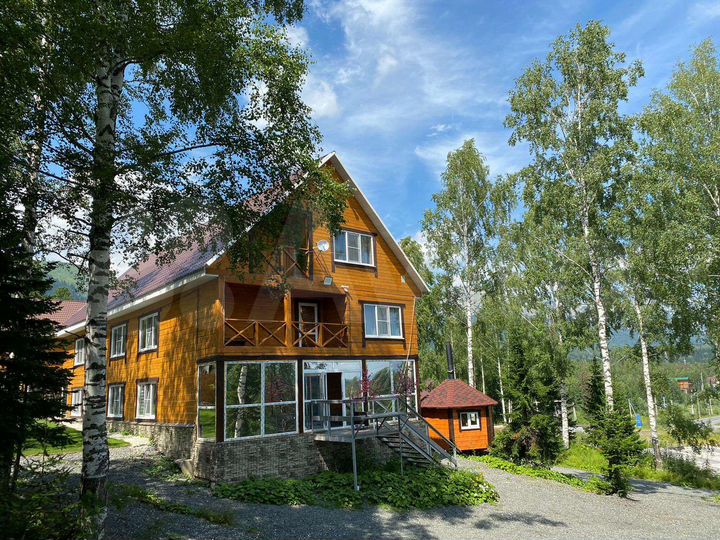 Таунхаус 650 м² на участке 45 сот.