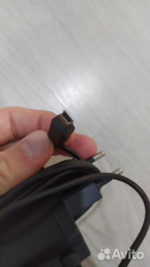 Зарядное устройство