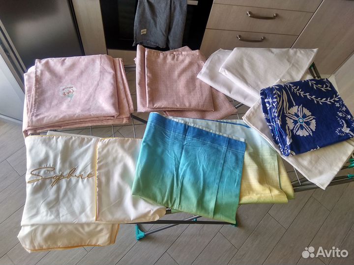 Скатерть,салфетки,наволочки,простынь,подушк