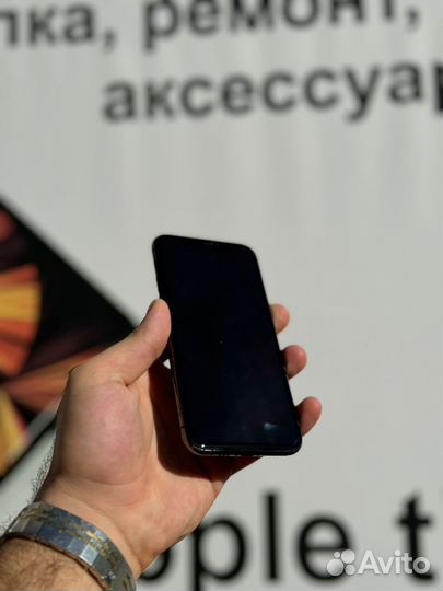 iPhone 11 Pro, 64 ГБ