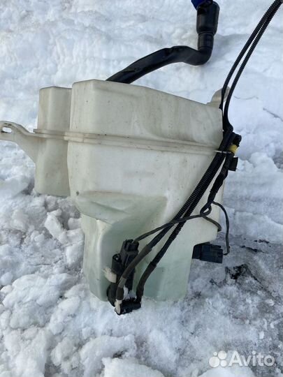 Бачок стеклоомывателя Volvo V70 BW Бачок в сборе с