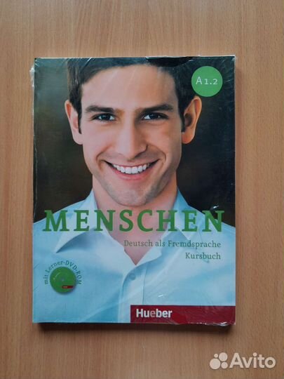 Учебник,рабочая тетрадь и диск. menschen