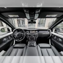 Rolls-Royce Cullinan 6.7 AT, 2021, 10 247 км, с пробегом, цена 48 500 000 руб.