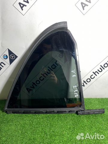 Форточка двери задняя левая Mercedes-Benz E-Class