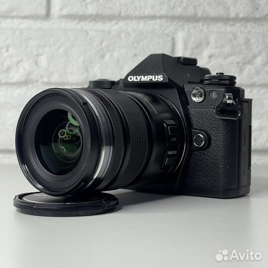 Olympus OM-D E-M5 Mark ii 12-50 mm EZ 6500 кадров