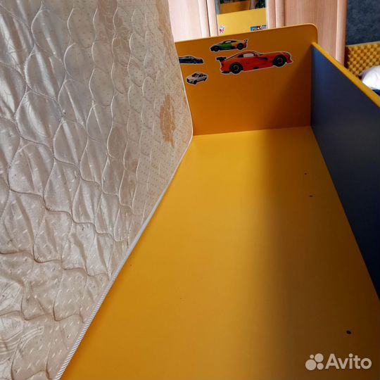 Кровать чердак