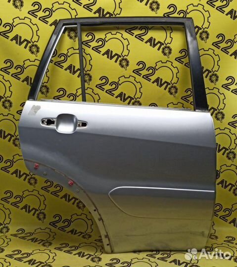 Дверь задняя правая Toyota Rav4 ACA21 1azfse