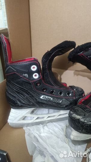 Хоккейные коньки bauer