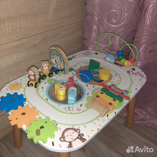 Игровой развивающий столик