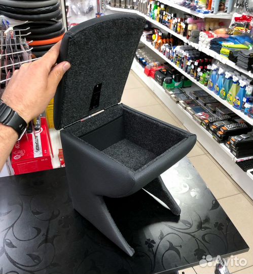 Подлокотник для Chevrolet Niva 2002-2008г